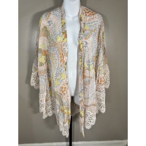 Victoria’s Secret Floral Lace Winged Sleeve Kimono Cover Up Crochet M/L Boho - Picture 1 of 4